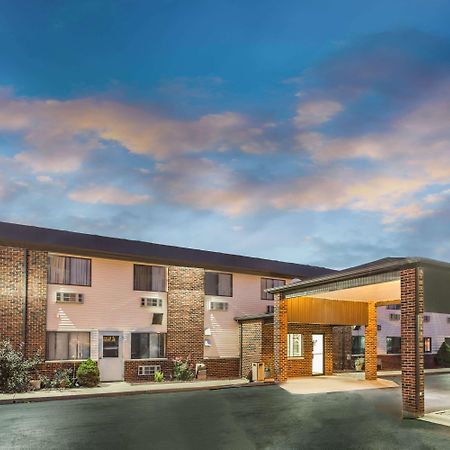 Super 8 By Wyndham Bourbonnais/Kankakee Area Εξωτερικό φωτογραφία